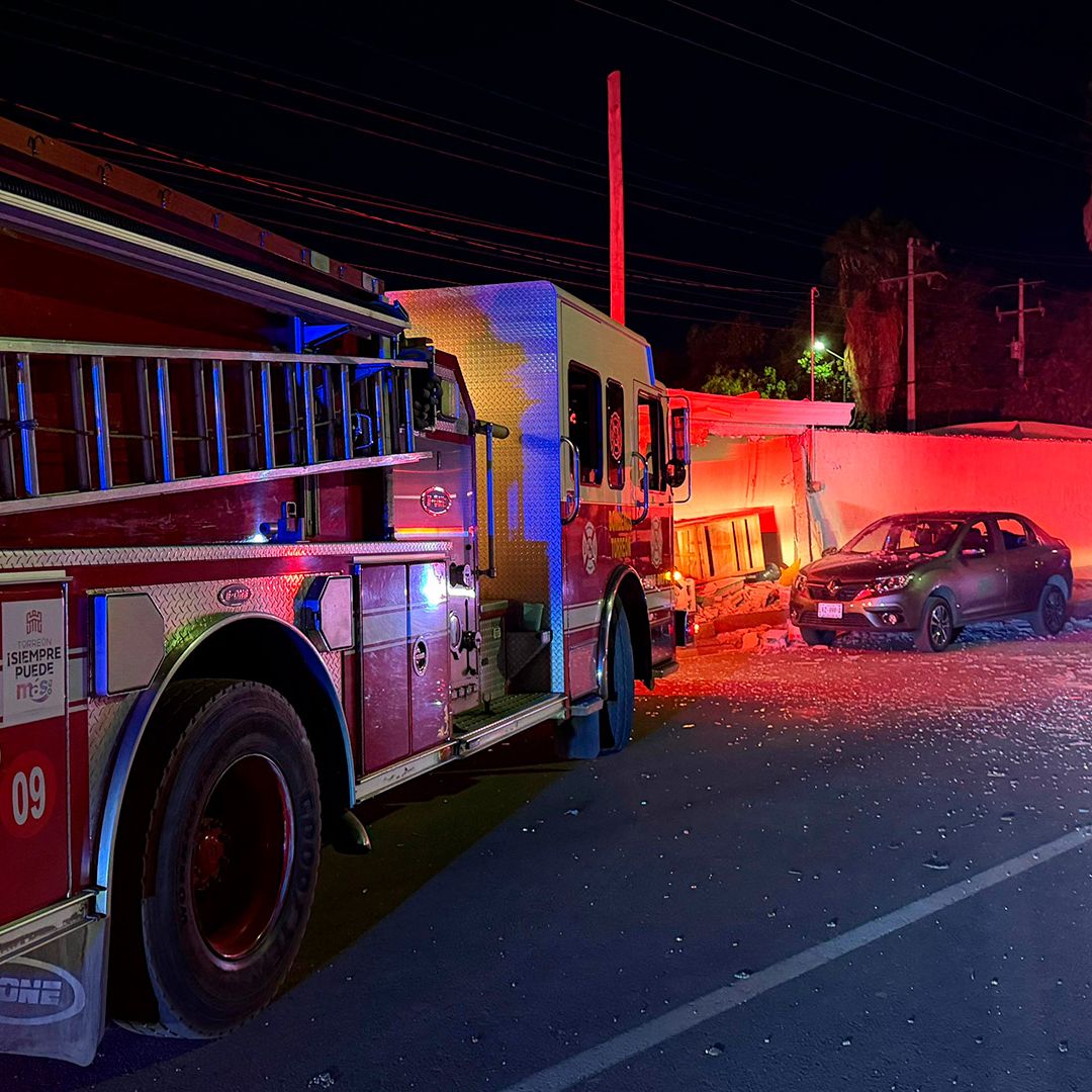 Explota casa por acumulación de gas en colonia Palmas San Isidro de Torreón